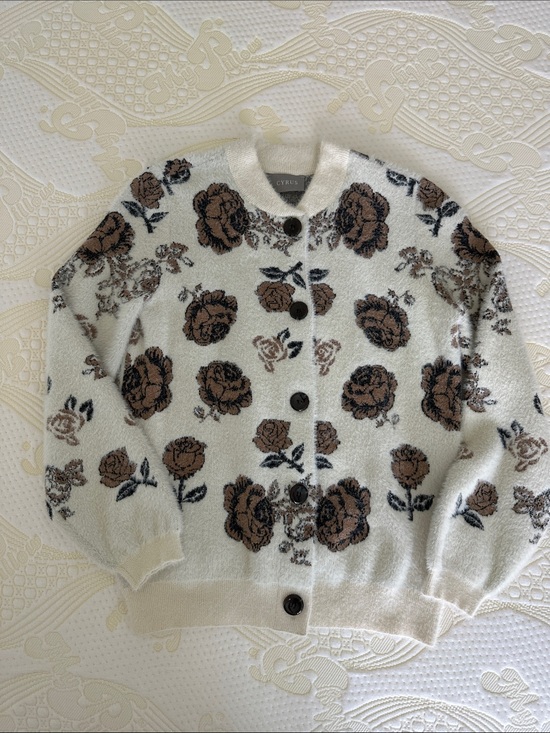 Cyrus Sweaters - Cyrus Cream Cardigan with Brown Rose Jacquard